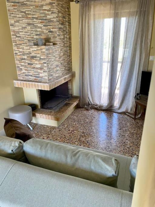 Τέσσερις Εποχές Apartment Aetos  Bagian luar foto